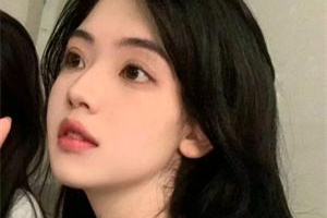 The garden in Shanghai is the largest city park in the local area. The garden in Shanghai is the largest city park in the local area.